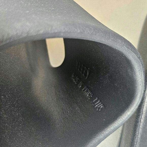 Adidas YEEZY Slides Sandals Men's Size 11 Dark Onyx Kanye West YZY Shoes NEW - Picture 5 of 5